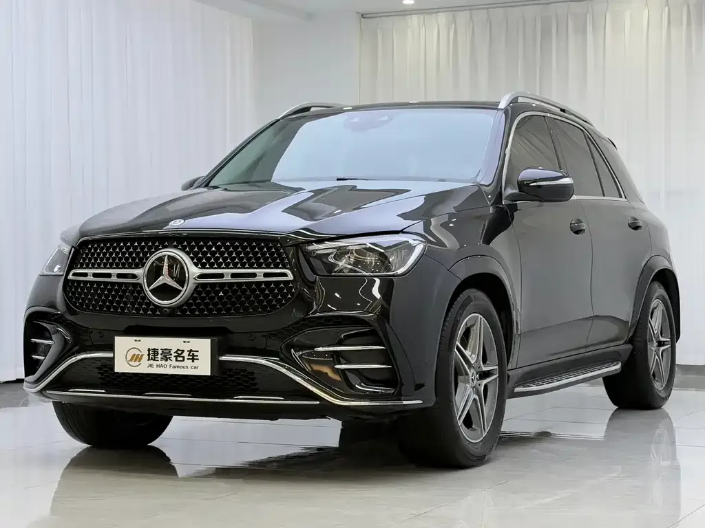 Mercedes-Benz GLE — фото 1