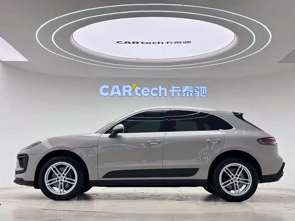 Porsche Macan — фото 9