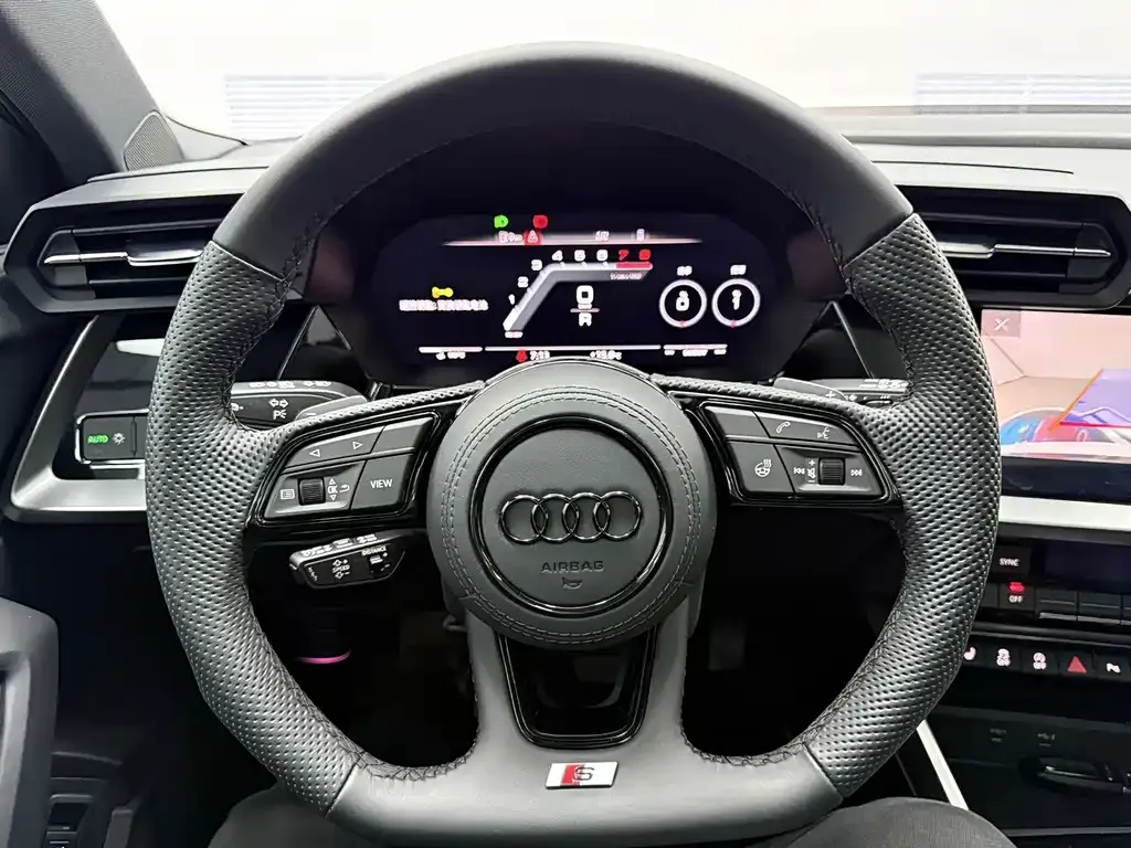 Audi A3 — фото 8