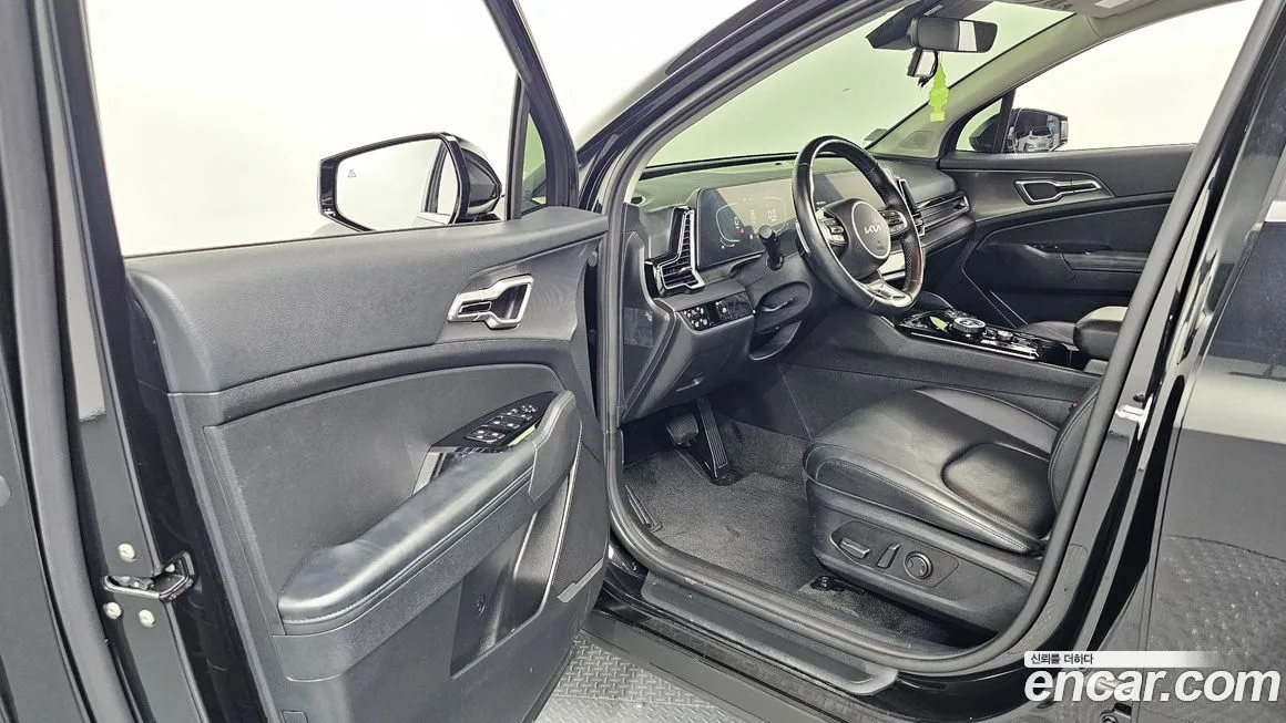 Kia Sportage — фото 8