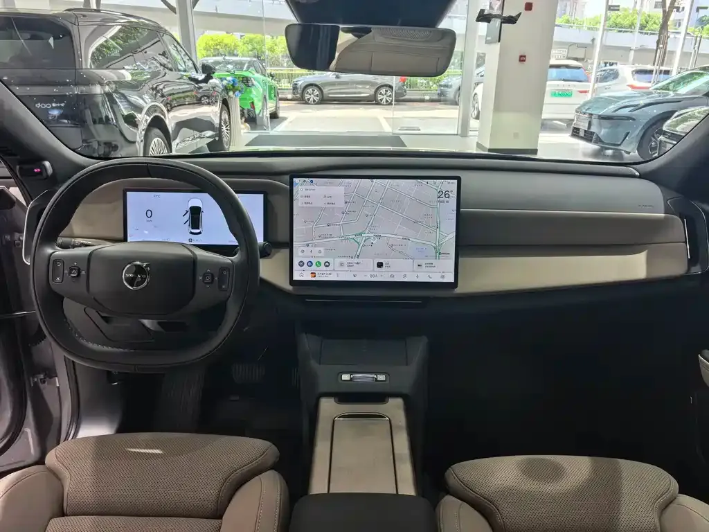 Volvo XC70 Plug-in Hybrid — фото 7