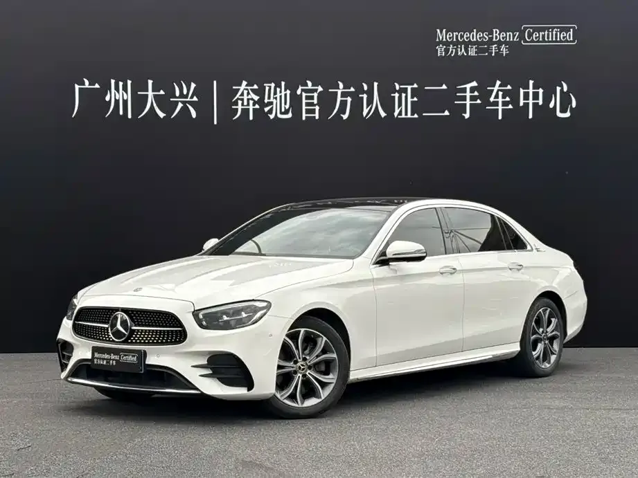 Mercedes-Benz E-Class — фото 1