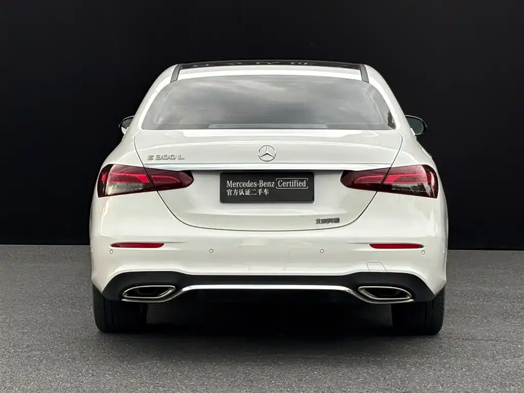 Mercedes-Benz E-Class — фото 4