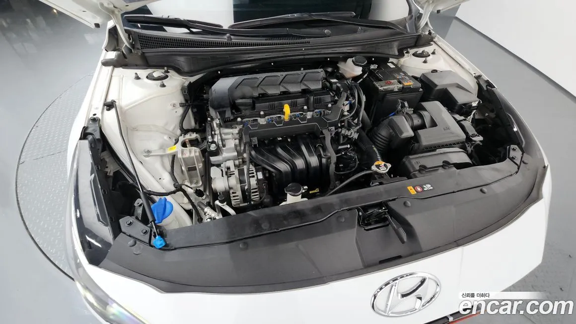Hyundai AVANTE — фото 6