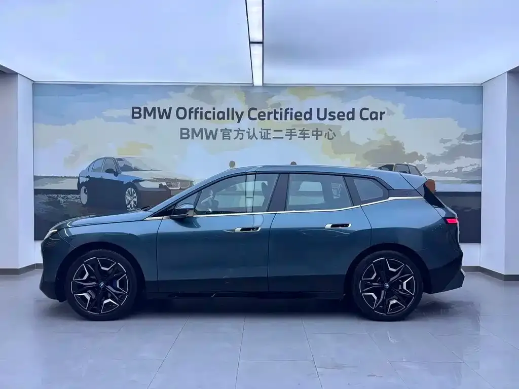 BMW iX — фото 2