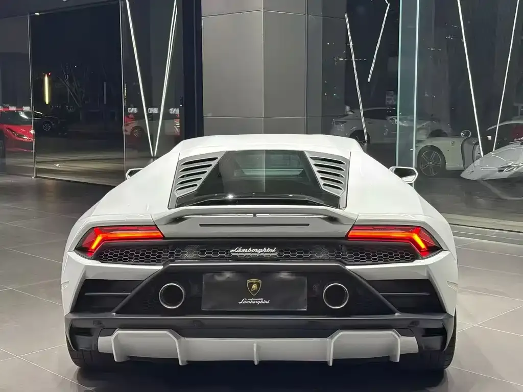 Lamborghini Huracan — фото 8