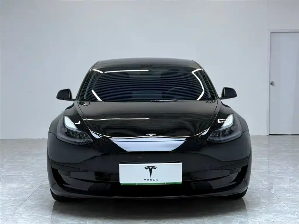 Tesla Model 3 — фото 8