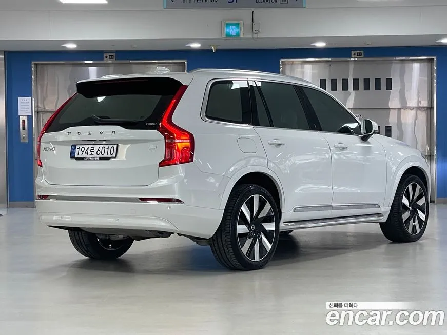 Volvo XC90 — фото 3