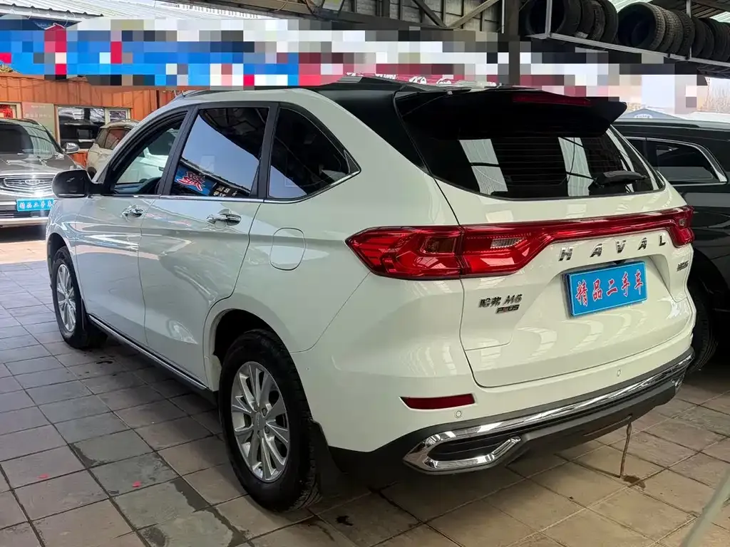 Haval M6 — фото 8
