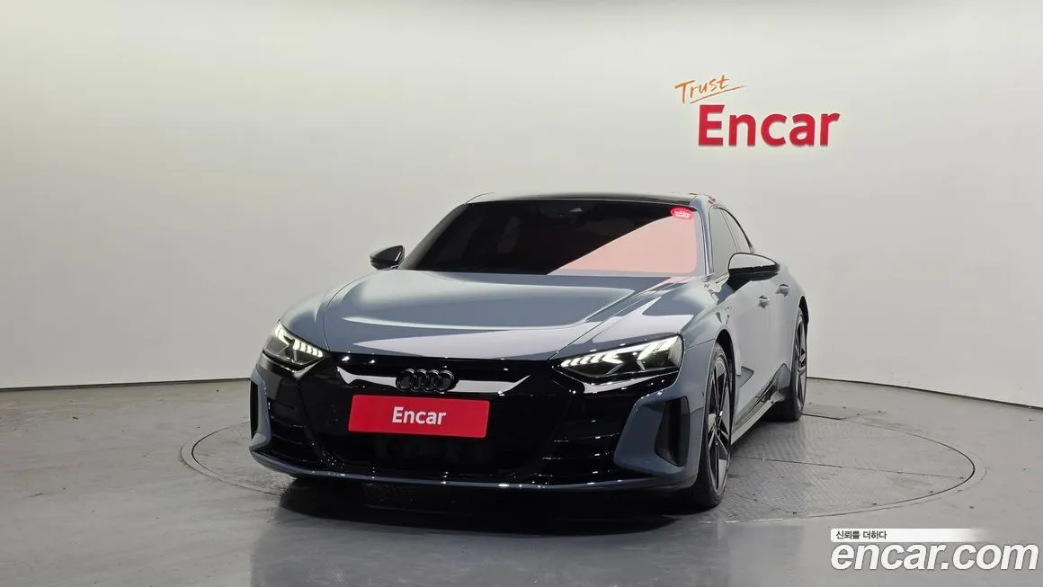 Audi RS e-tron GT — фото 3