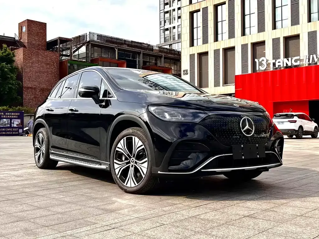 Mercedes-Benz EQE SUV — фото 4