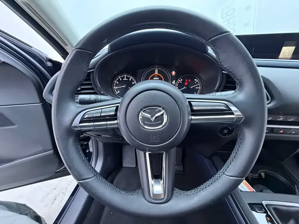 Mazda CX-30 — фото 3