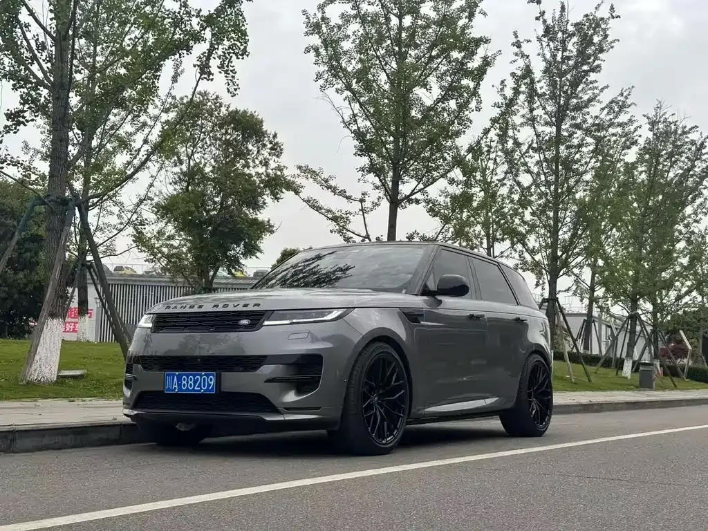 Land Rover Sport — фото 1
