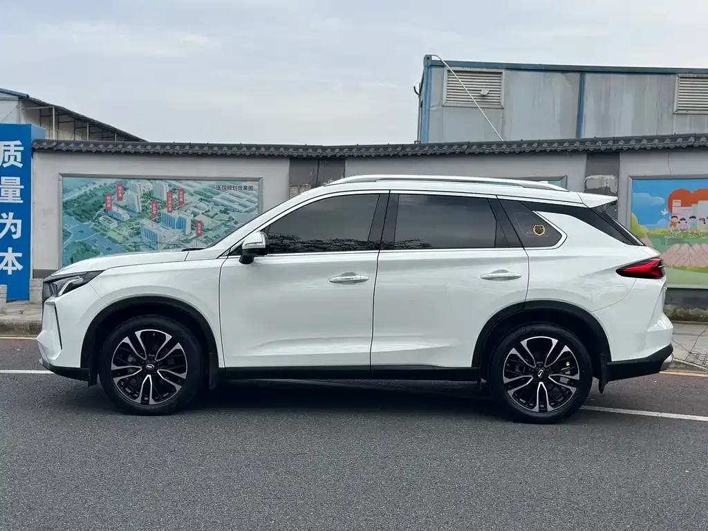 GAC Motor GS4 Plus — фото 8