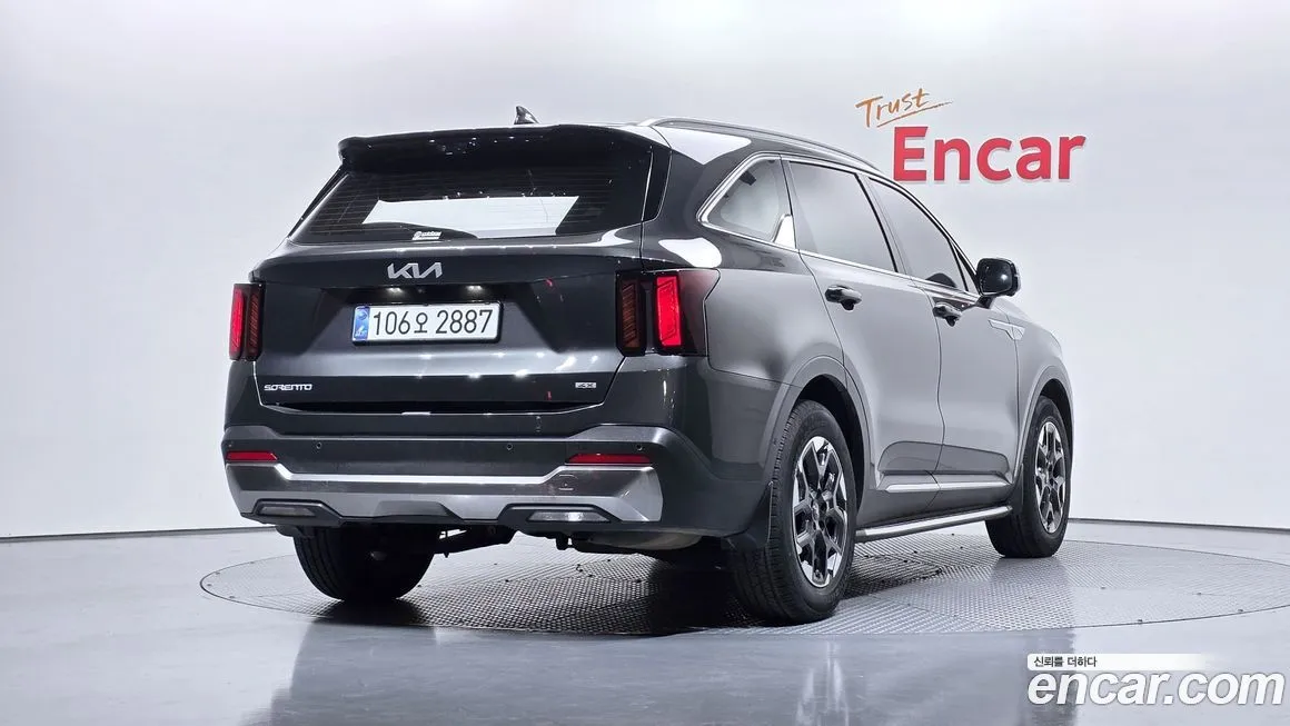 Kia Sorento — фото 4