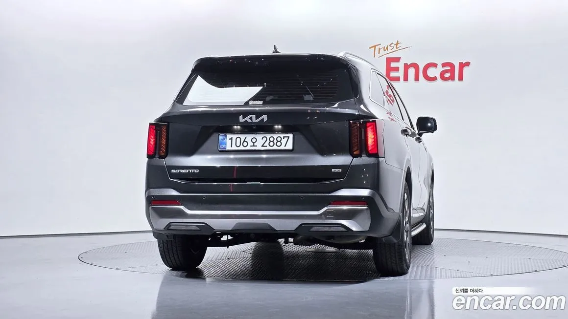Kia Sorento — фото 8