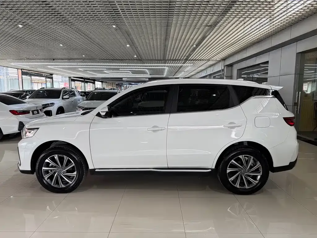 Geely Vision X6 — фото 5
