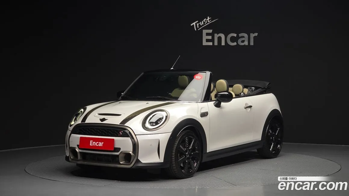 Mini Cooper Convertible — фото 1