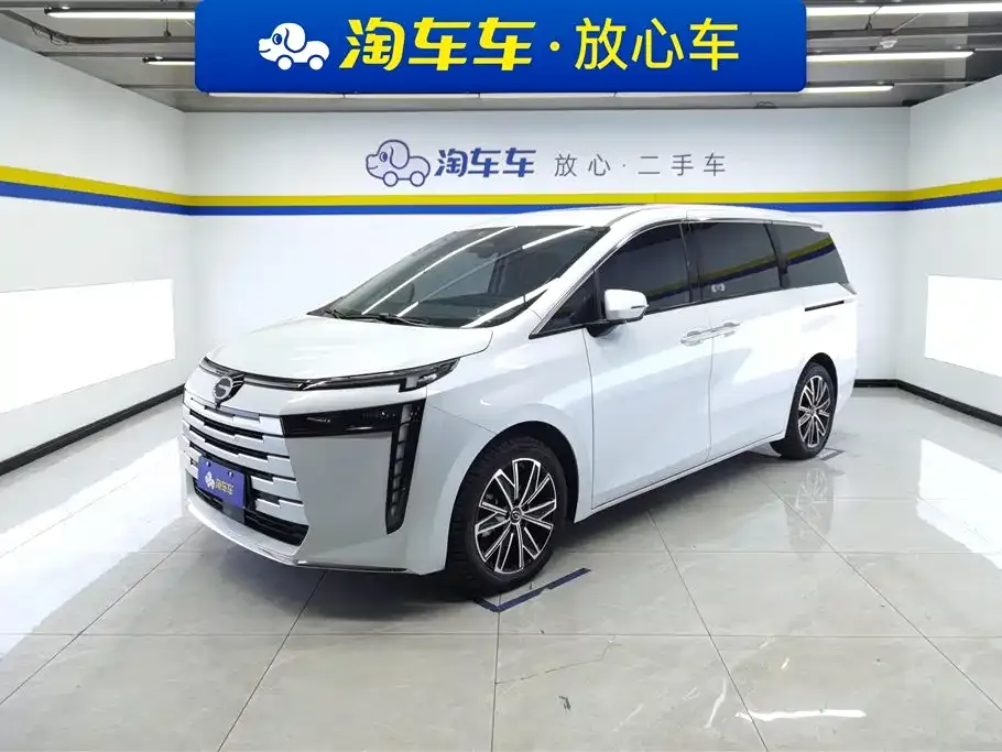 GAC Motor Trumpchi E8 — фото 1