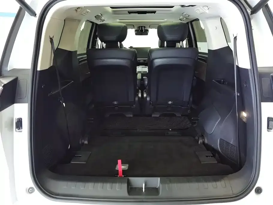 GAC Motor Trumpchi E8 — фото 3