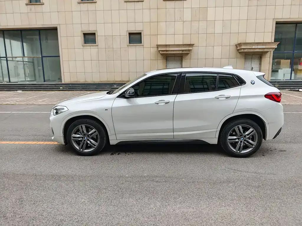 BMW X2 — фото 3