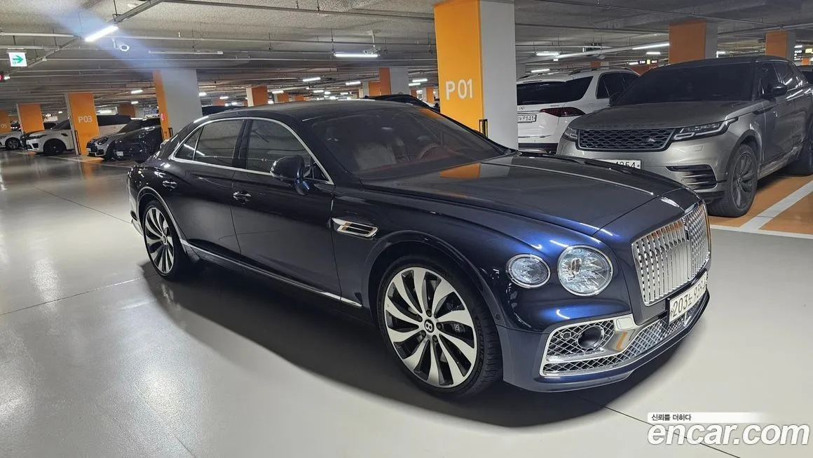 Bentley Flying Spur — фото 1