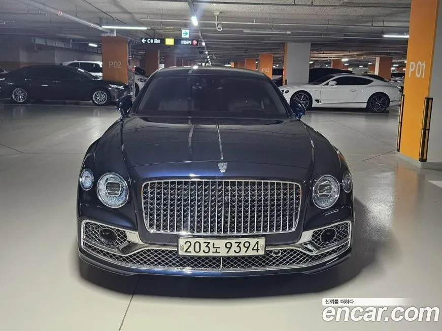 Bentley Flying Spur — фото 5