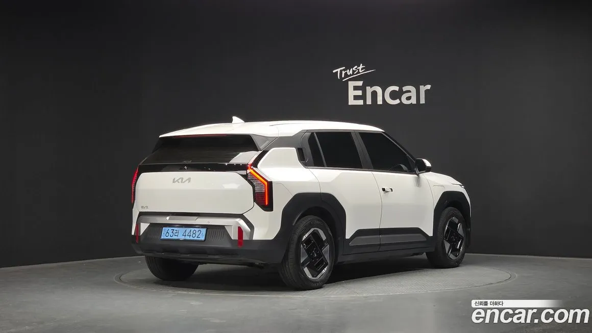 Kia EV3 — фото 6