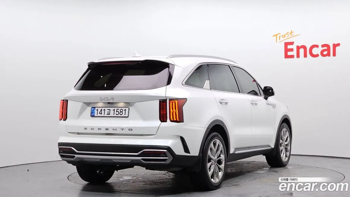 Kia Sorento — фото 3
