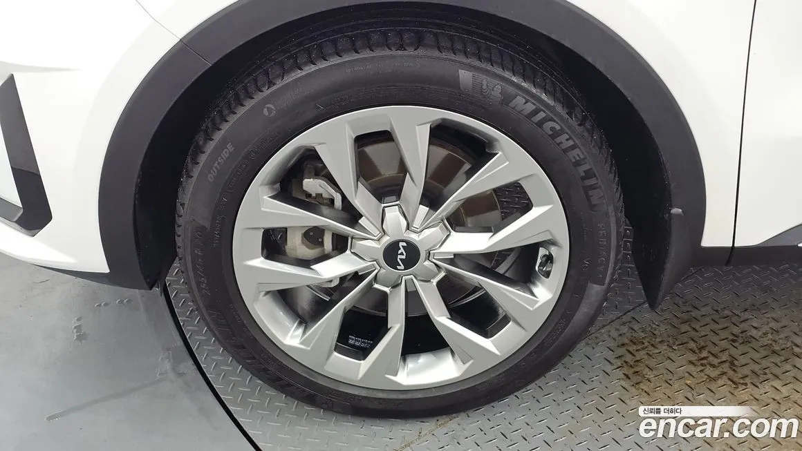 Kia Sorento — фото 10