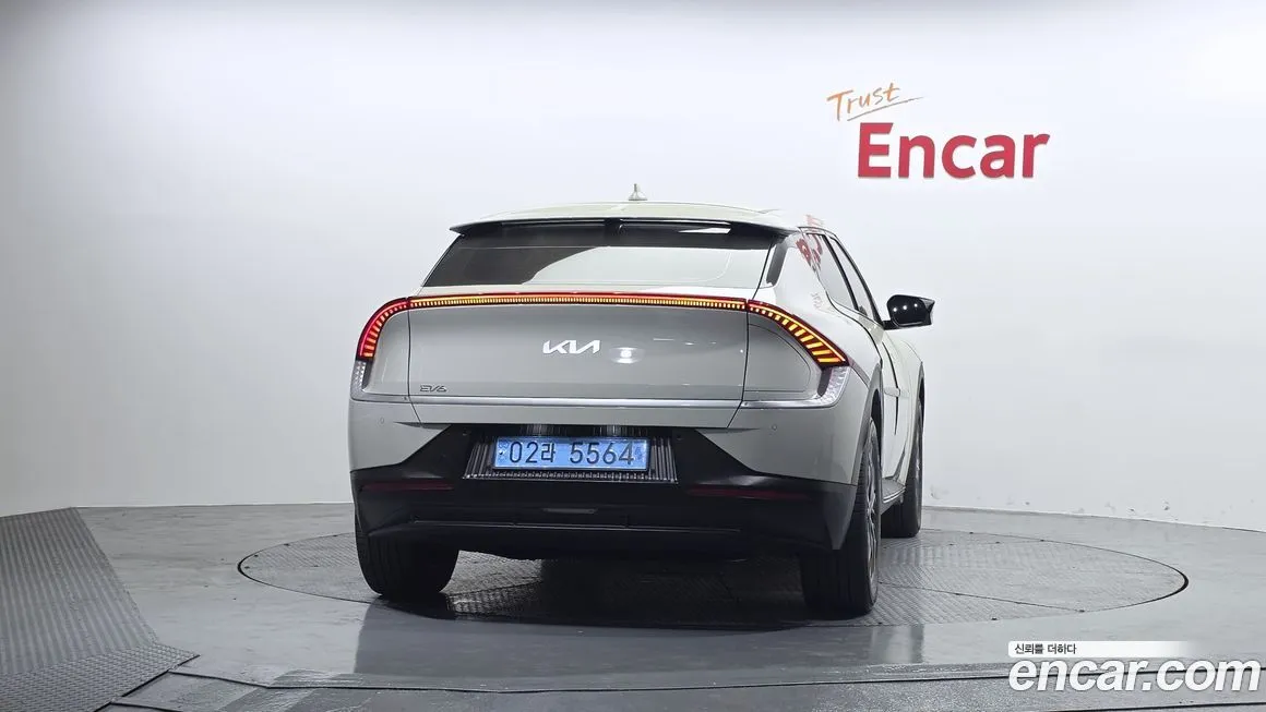 Kia EV6 — фото 3
