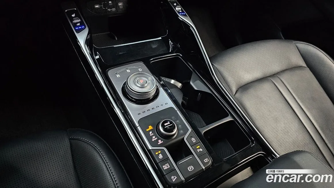 Kia Sorento — фото 8