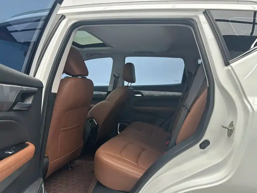 Geely Vision X6 — фото 10