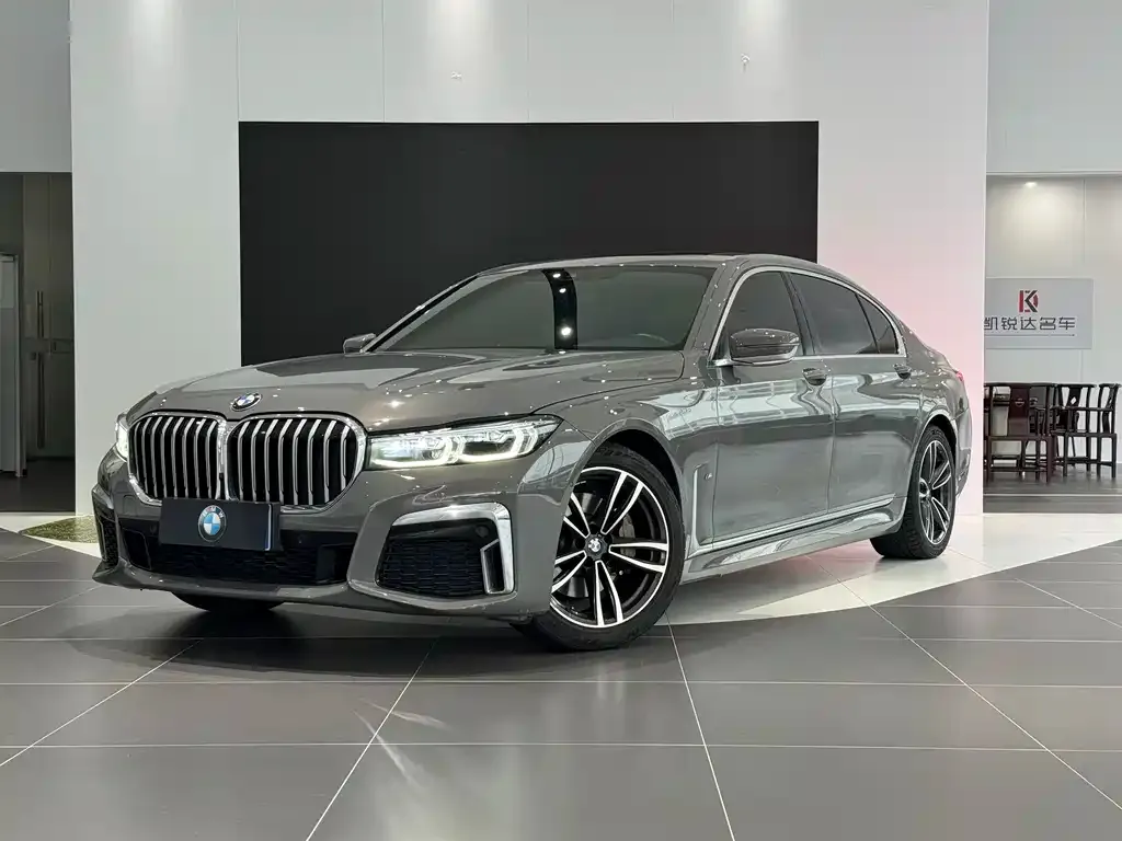 BMW 7 Series — фото 1