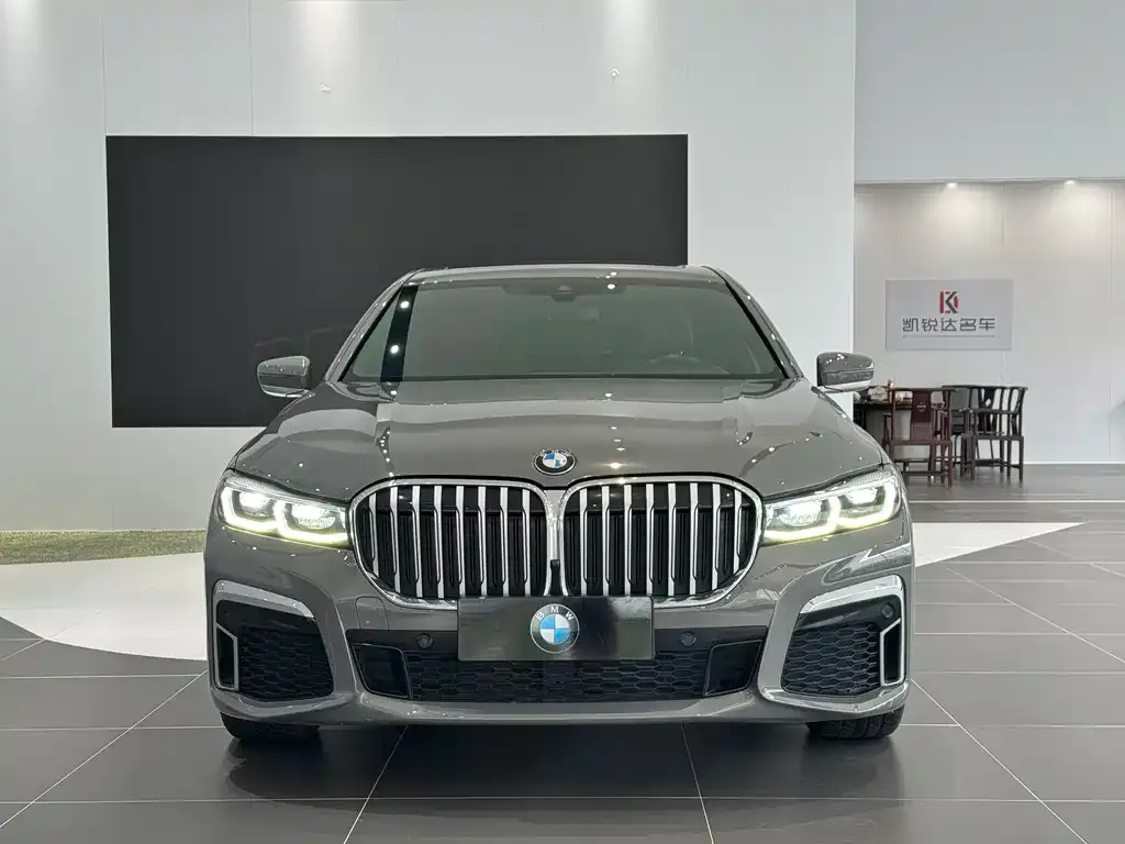 BMW 7 Series — фото 5