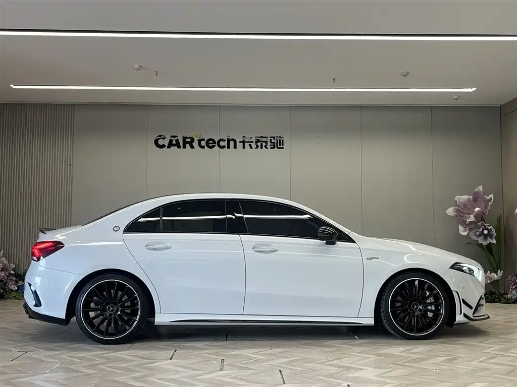 Mercedes-Benz A-Class AMG — фото 4