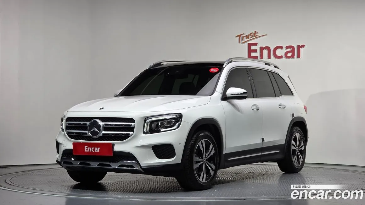 Mercedes-Benz GLB-Class — фото 1