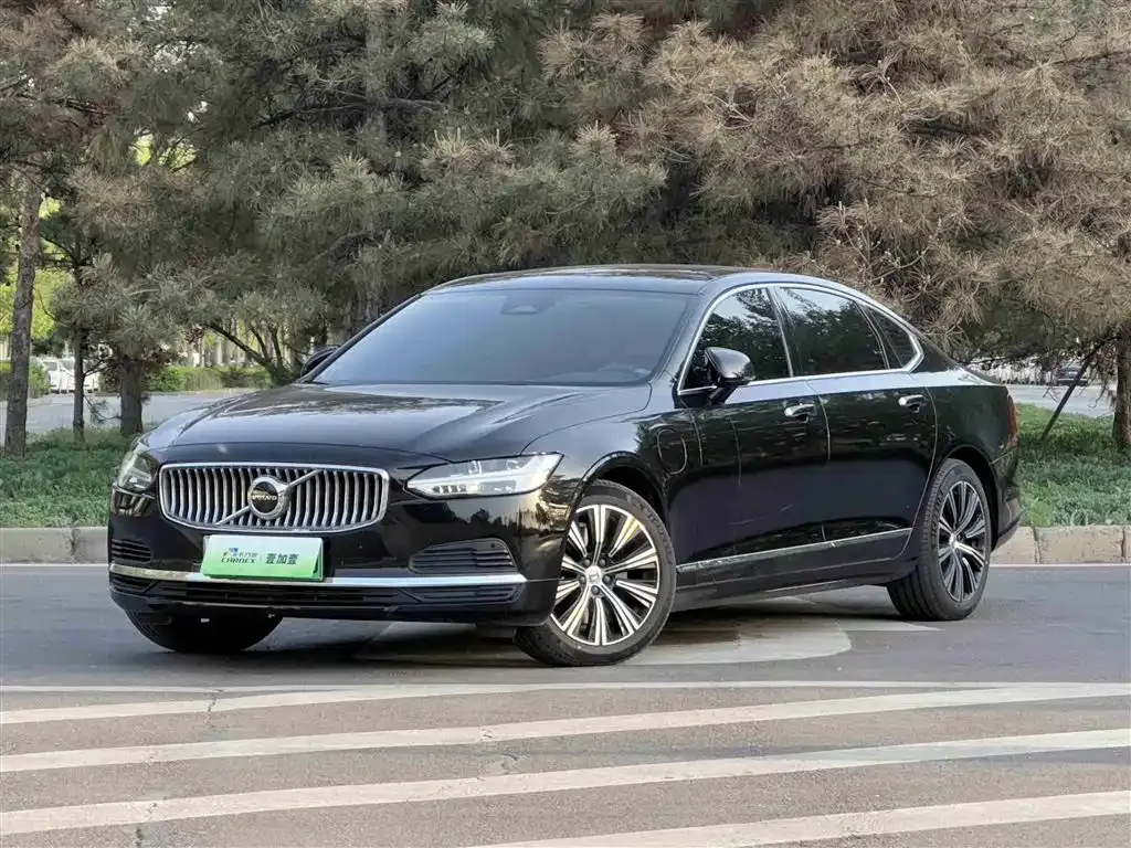 Volvo S90 PHEV — фото 1