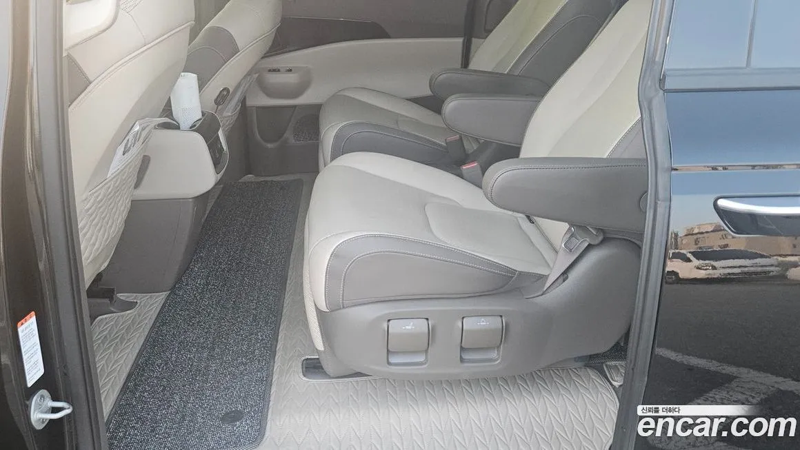 Kia Carnival — фото 4