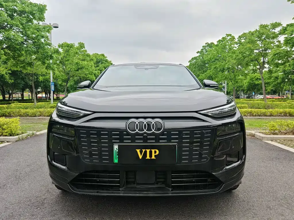 Audi Q6L e-tron — фото 9