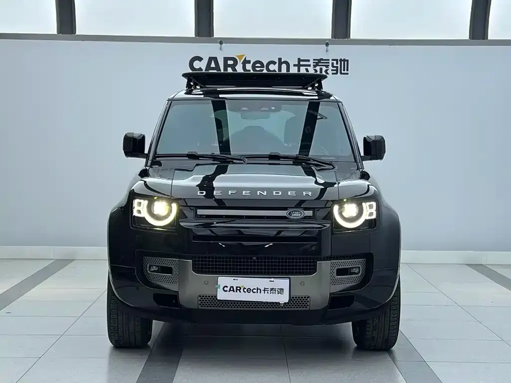 Land Rover Defender — фото 1