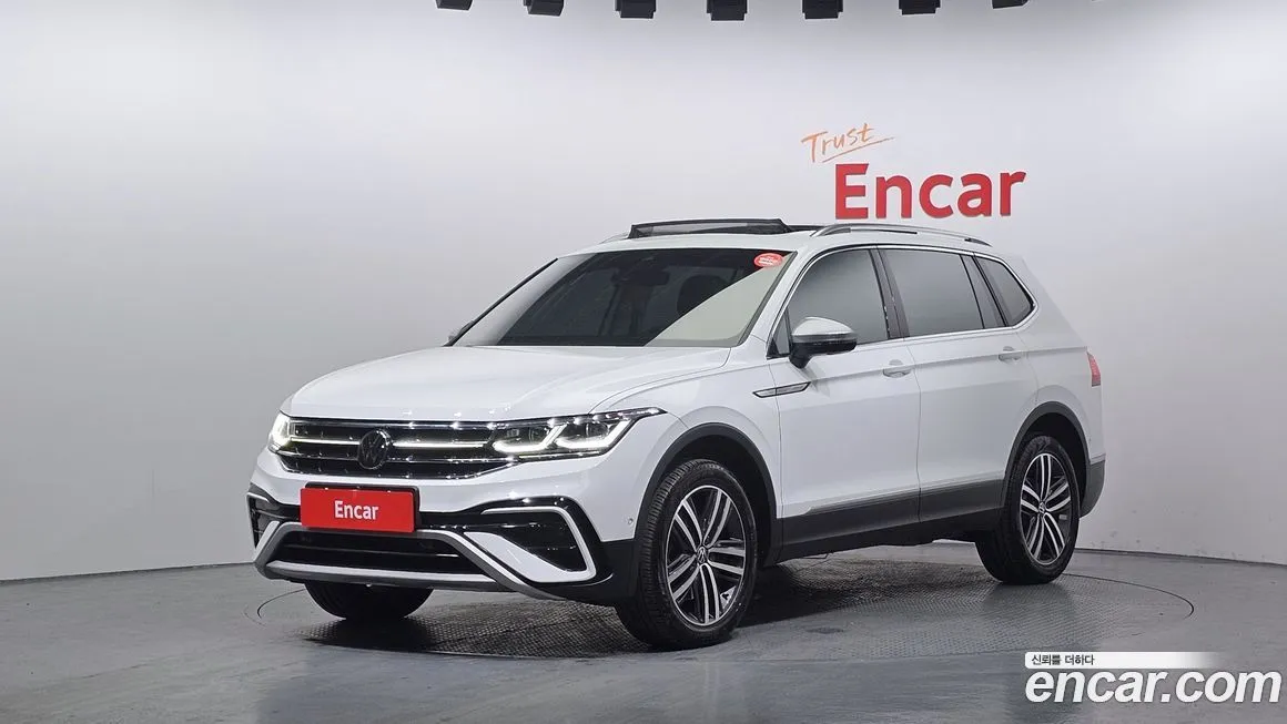Volkswagen Tiguan — фото 1