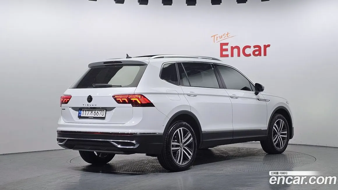 Volkswagen Tiguan — фото 3