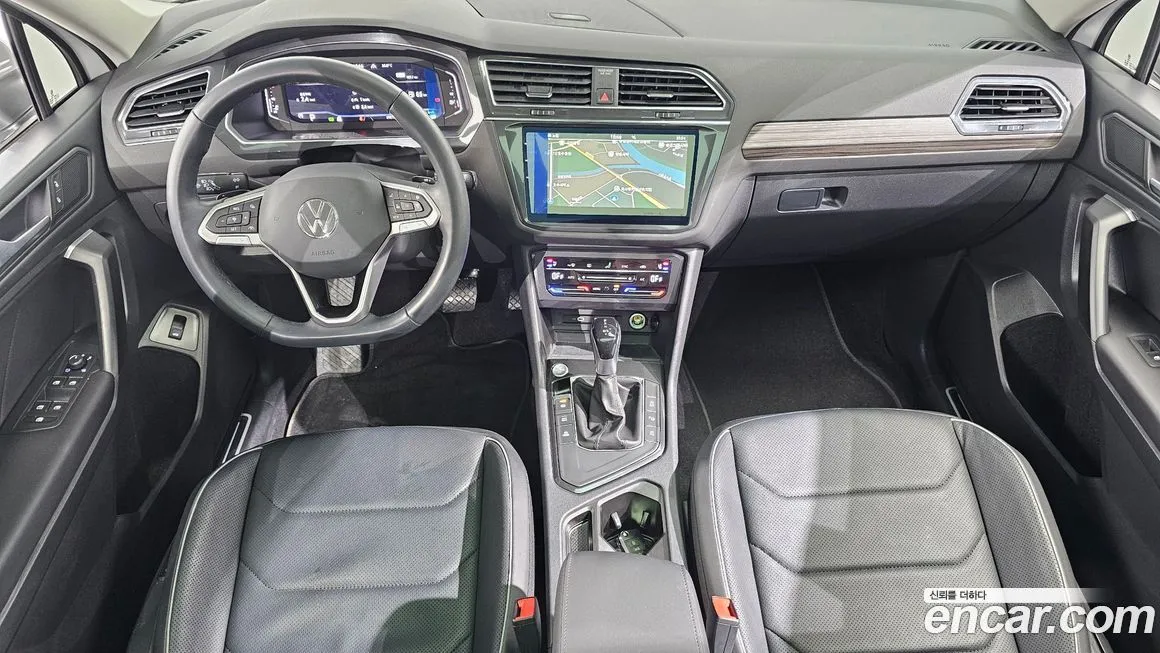 Volkswagen Tiguan — фото 6