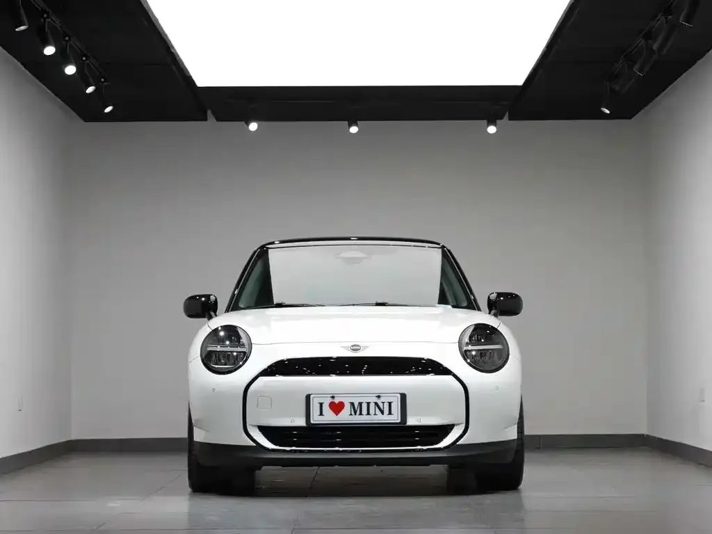 MINI Cooper EV — фото 5