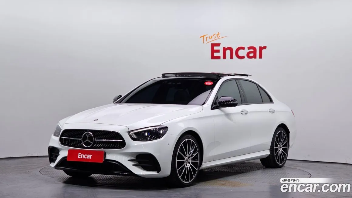 Mercedes-Benz E-Class — фото 1