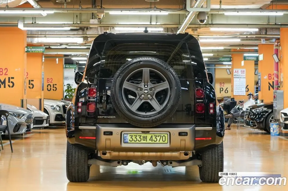 Land Rover Defender — фото 4