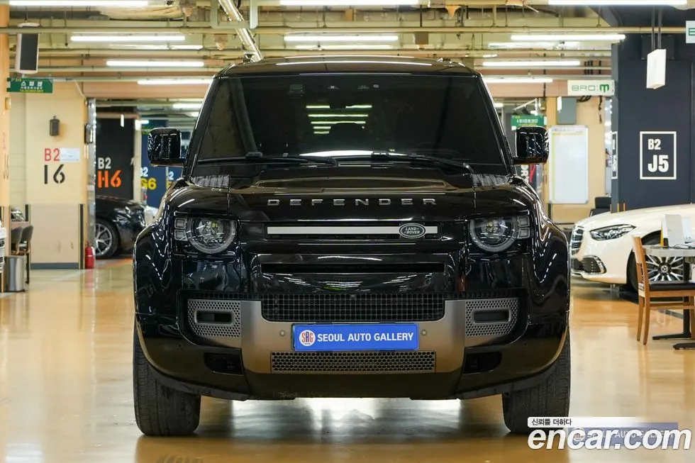 Land Rover Defender — фото 10