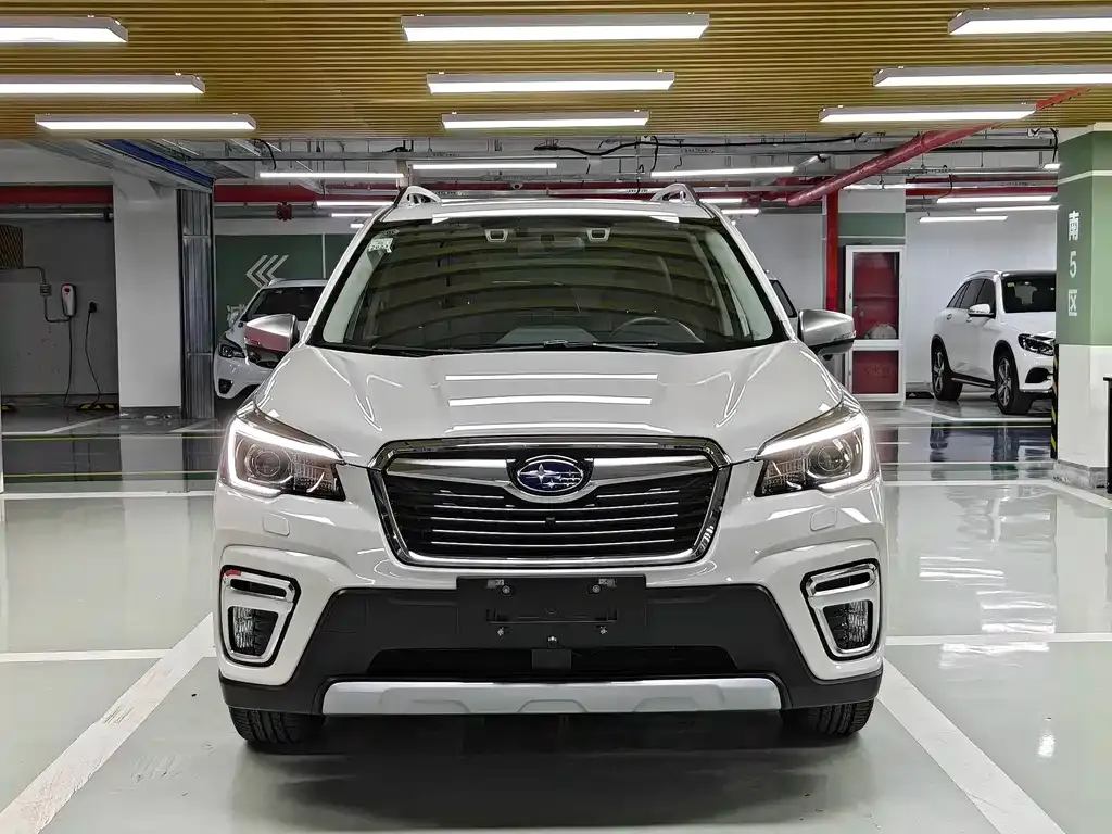 Subaru Forester — фото 4