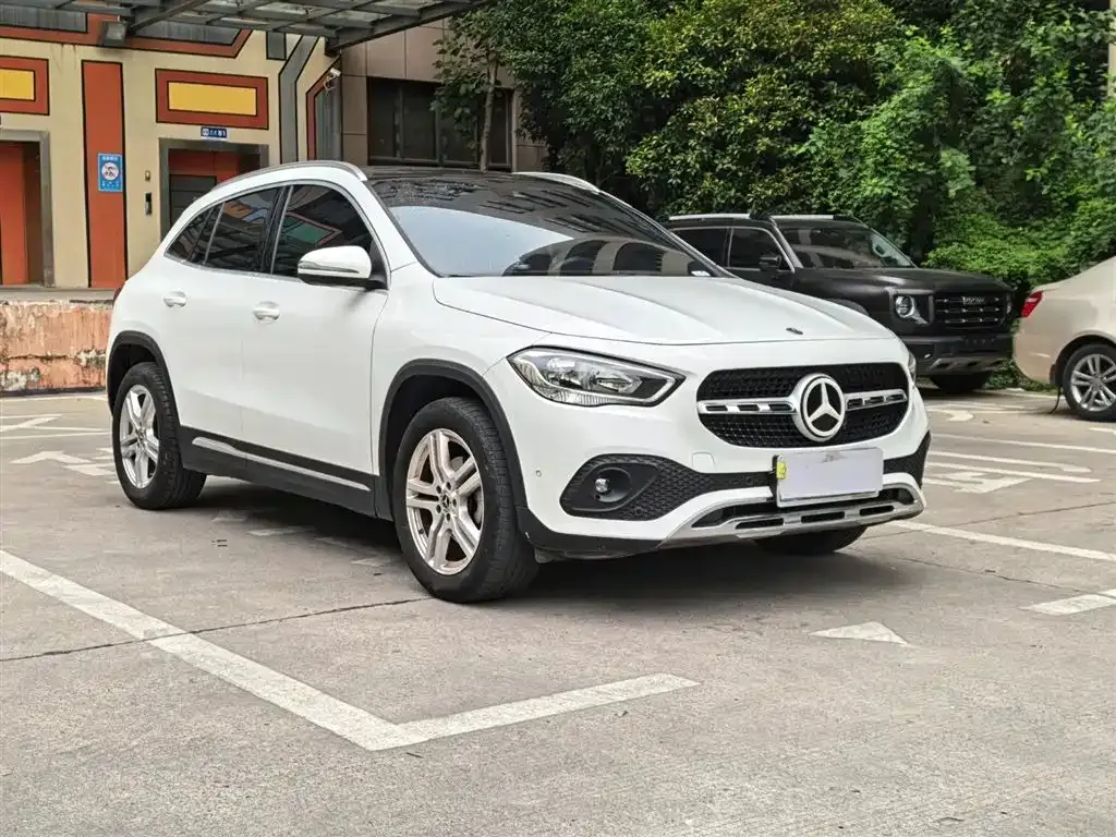 Mercedes-Benz GLA — фото 10